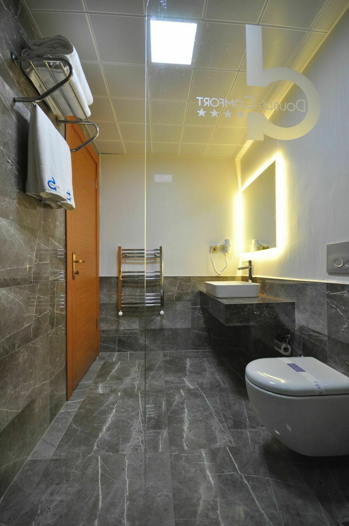 Double Comfort Hotel Ankara Exterior photo