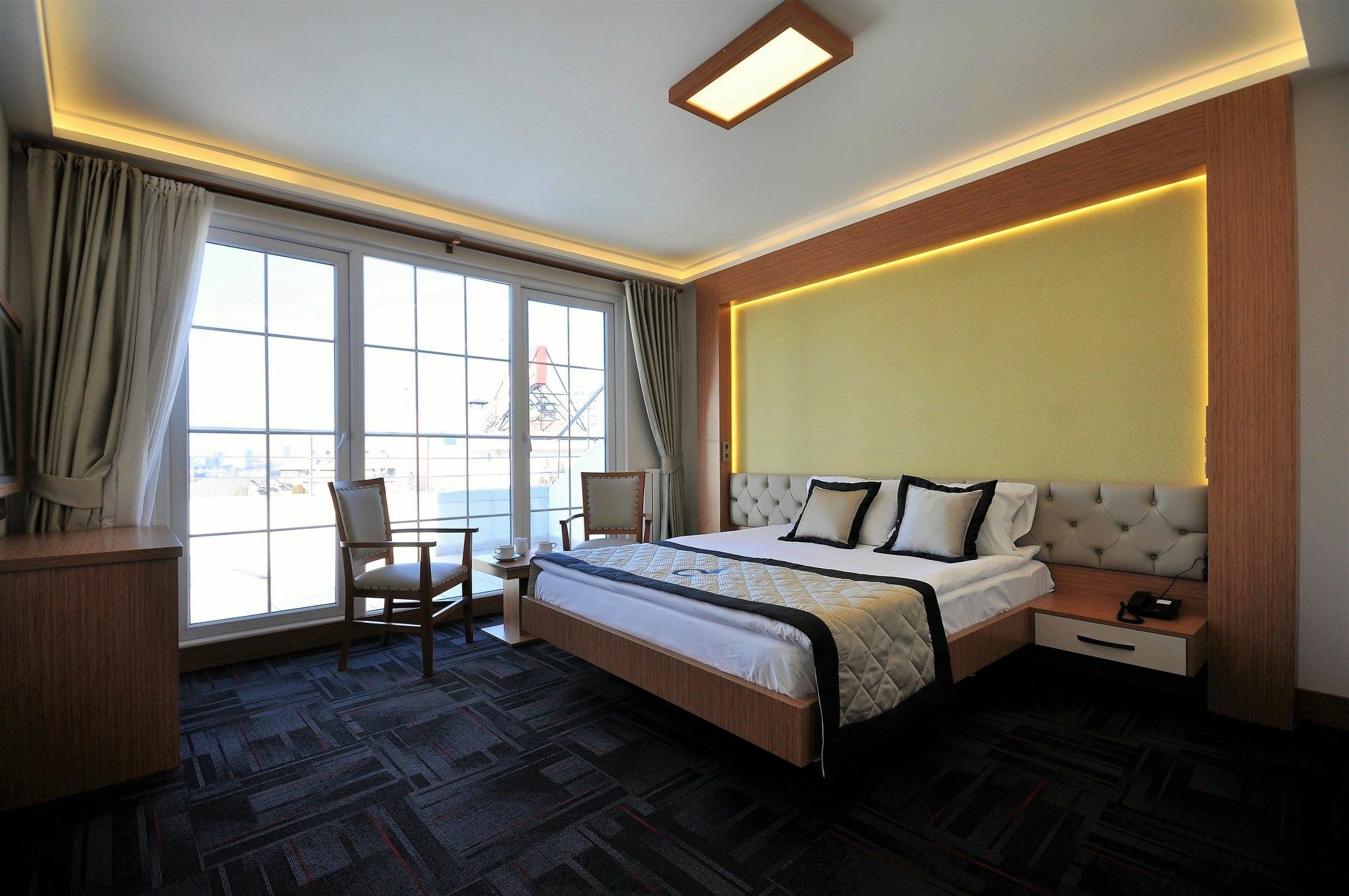 Double Comfort Hotel Ankara Exterior photo