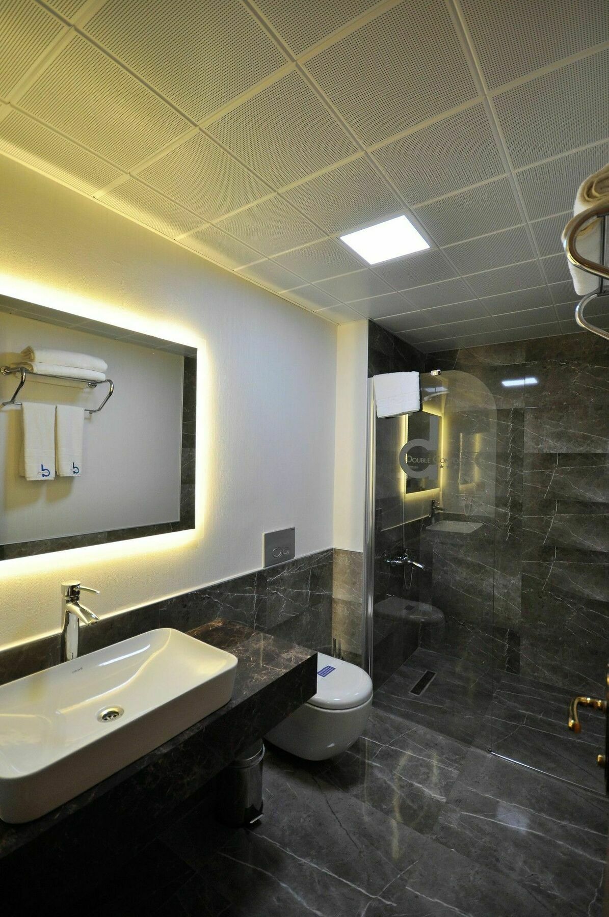 Double Comfort Hotel Ankara Exterior photo